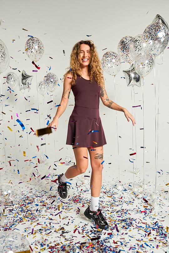 Sportinių marškinėlių ir sijono su vidiniais šortais rinkinys 1 | Audimas