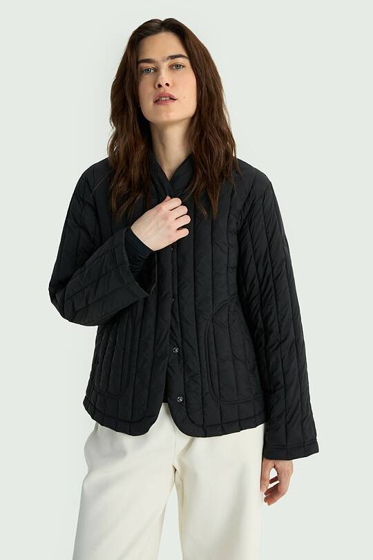 Lengva striukė su sintetiniu pašiltinimu 1 | Audimas