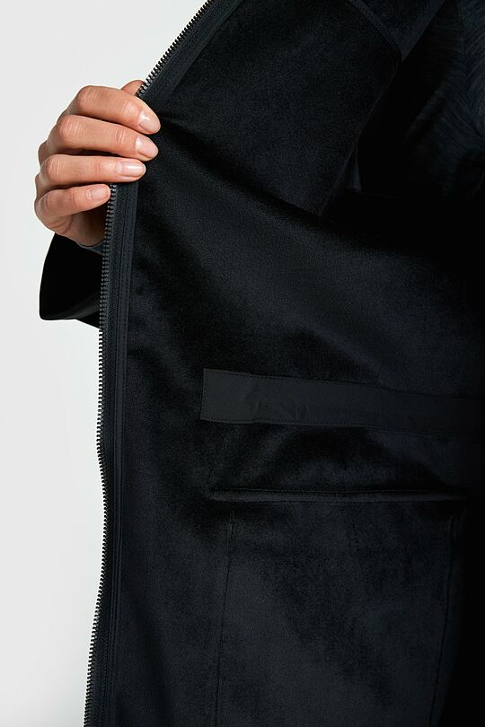 Softshell medžiagos paltas 8 | JUODA | Audimas