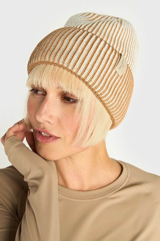 Megzta merino vilnos kepurė 1 | KREMINĖ | Audimas