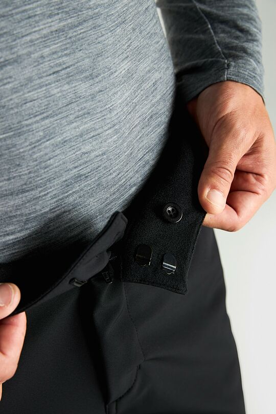 Softshell medžiagos kelnės kasdienai 4 | JUODA | Audimas