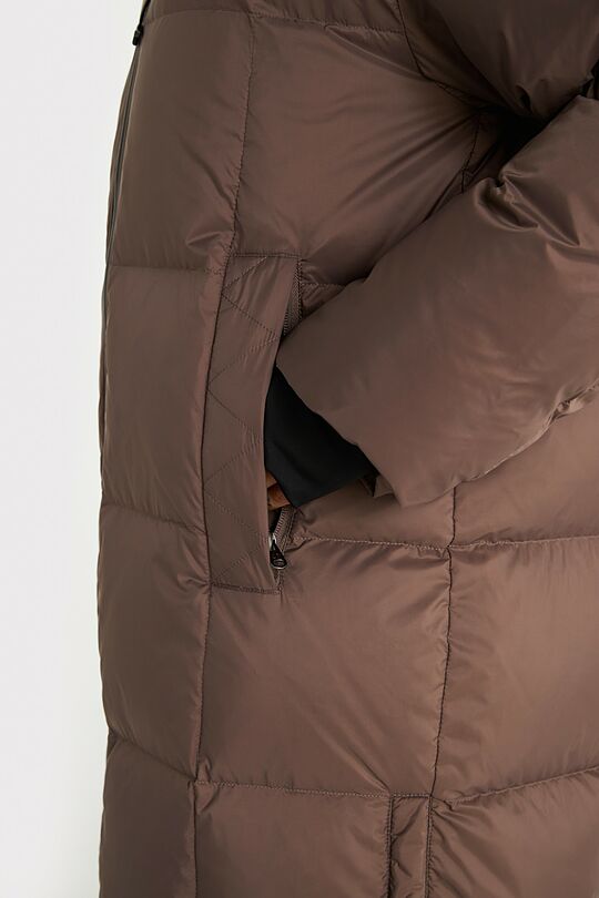 Ilgas pūkinis paltas 6 | ŠVIESIAI RUDA | Audimas