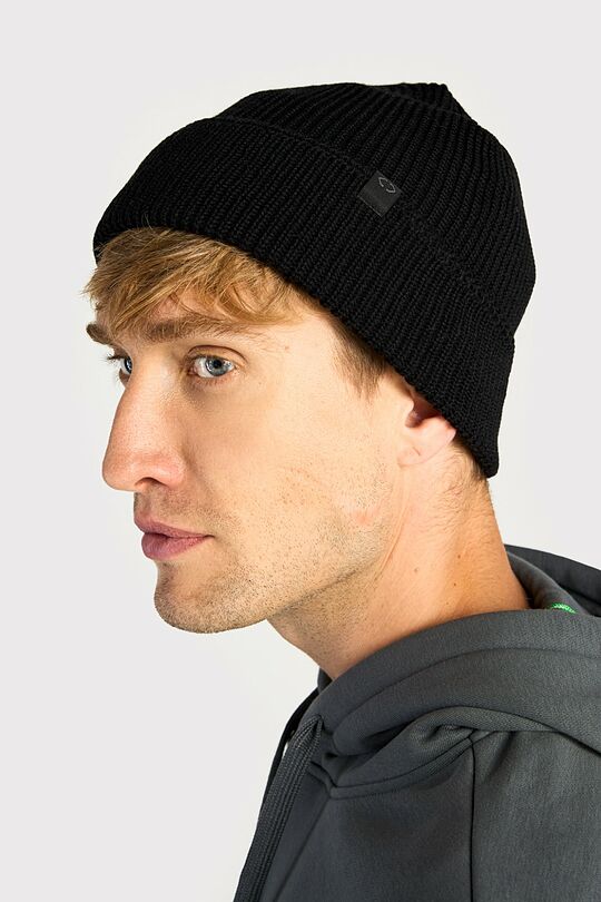 Polylana megzta kepurė 3 | JUODA | Audimas