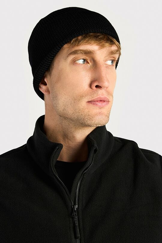 Megzta merino vilnos kepurė 4 | JUODA | Audimas