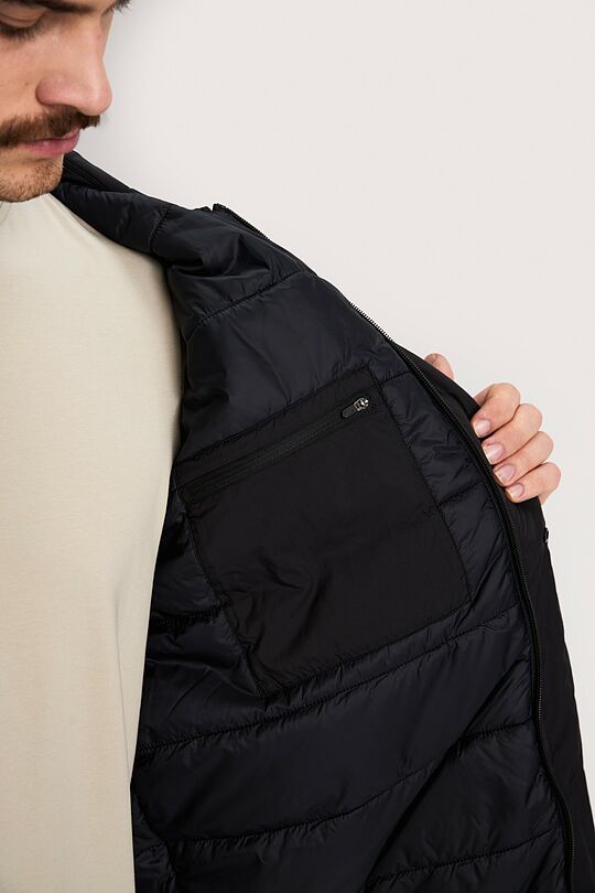 Striukė su sintetiniu pašiltinimu 6 | JUODA | Audimas