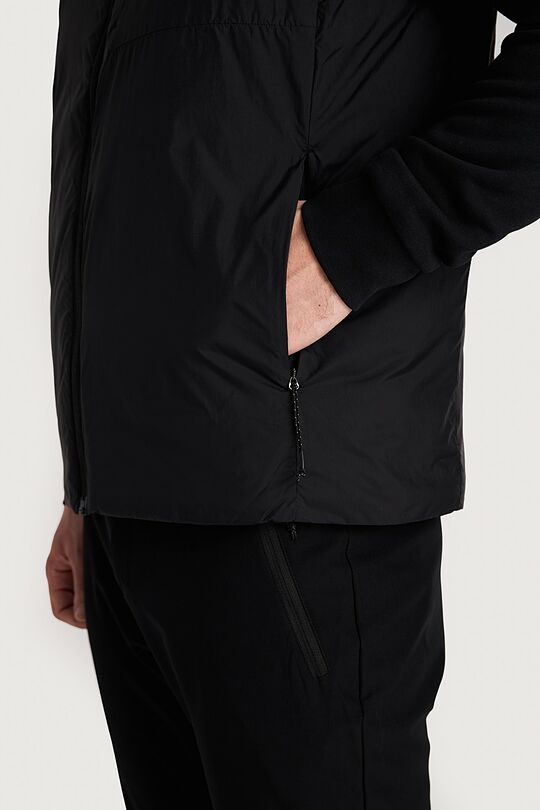 Lengva liemenė su sintetiniu pašiltinimu 7 | JUODA | Audimas