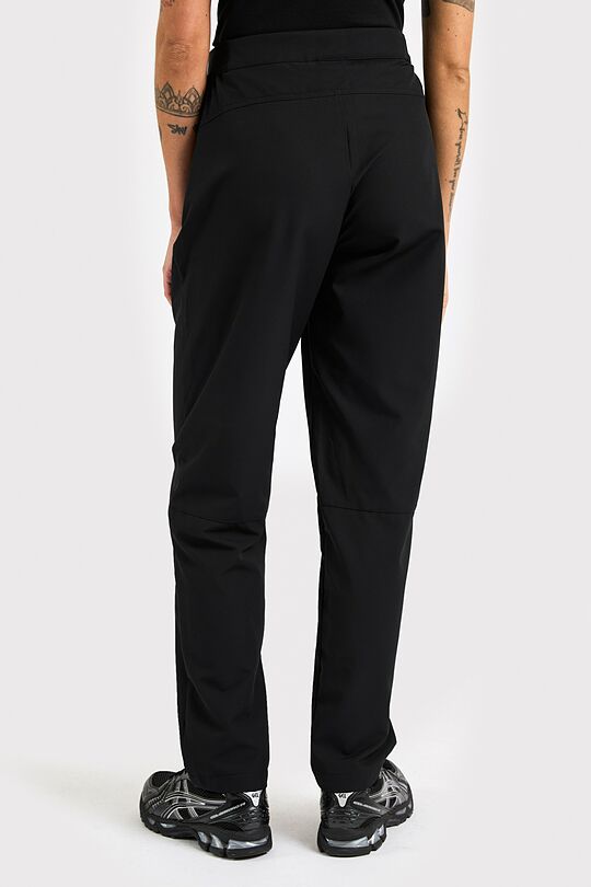 Tampraus audinio kelnės 5 | JUODA | Audimas