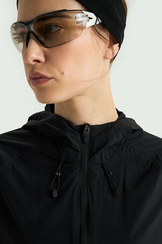 Sportinė striukė apsauganti nuo vėjo 7 | JUODA | Audimas