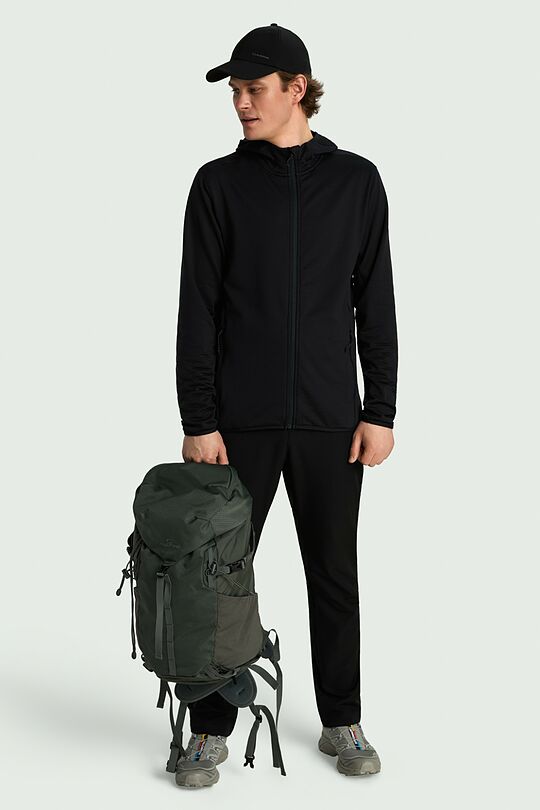 Atsegamas džemperis žygiams 1 | JUODA | Audimas