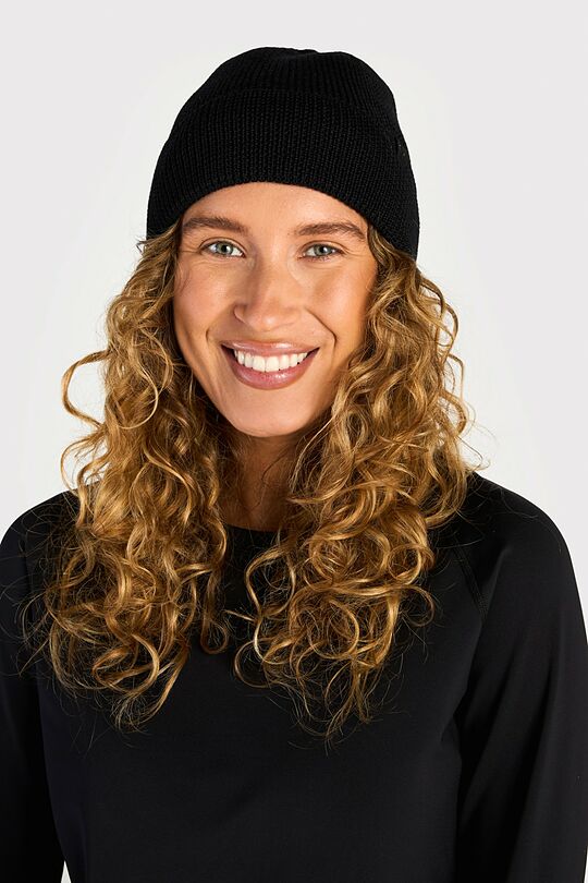 Megzta merino vilnos kepurė 4 | JUODA | Audimas