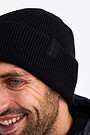 Megzta merino vilnos kepurė 2 | JUODA | Audimas